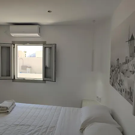 Comfort Daire Fira (Santorini)